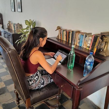 Casa Yoly Hostel グラナダ エクステリア 写真