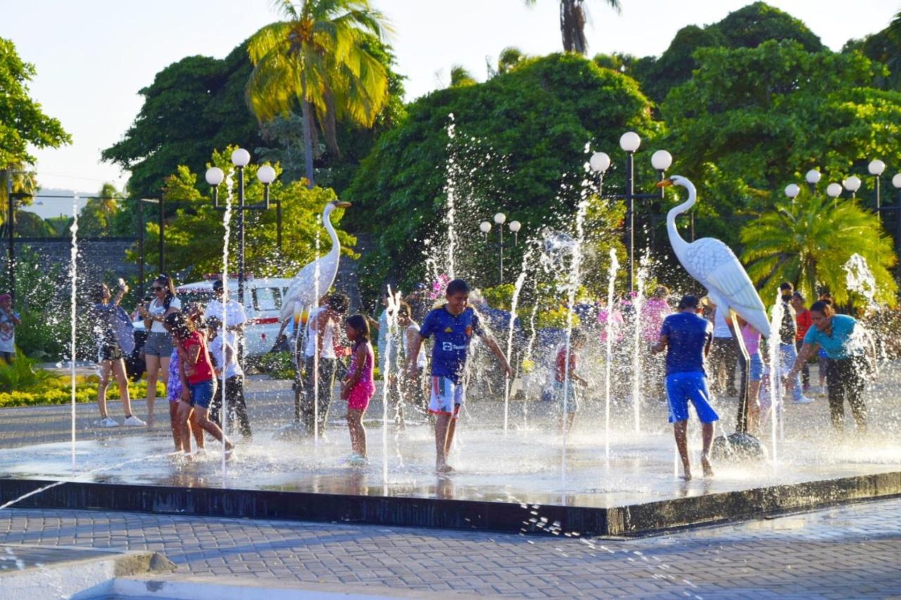 Casa Yoly Hostel グラナダ エクステリア 写真