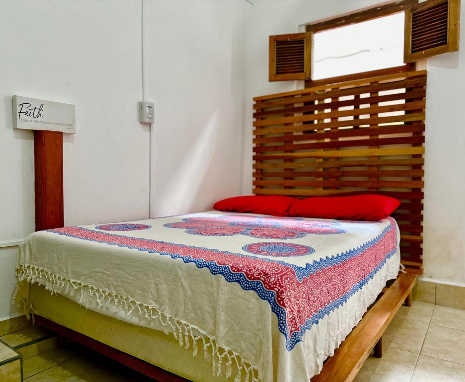 Casa Yoly Hostel グラナダ エクステリア 写真